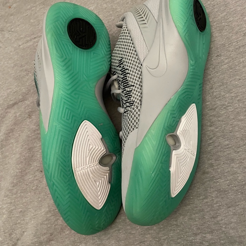 Nike kyrie flytrap 2 - Picture 4 of 4